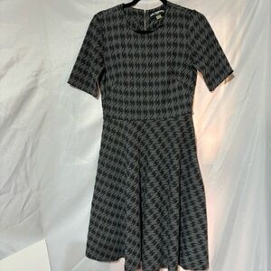 BOGO Karl Lagerfeld Paris Houndstooth Black and Gray   Knit Dress Size 4